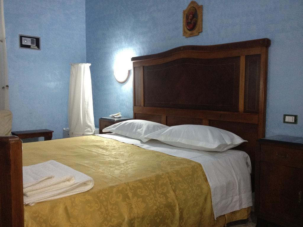 Bed And Breakfast Via Leuca Lecce Dış mekan fotoğraf