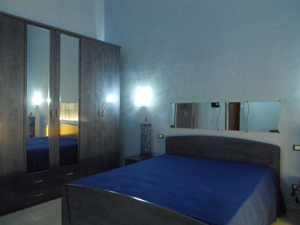 Bed And Breakfast Via Leuca Lecce Oda fotoğraf
